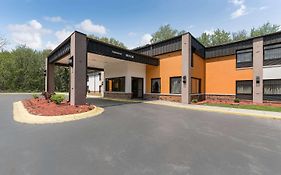 Quality Inn & Suites Portage Central